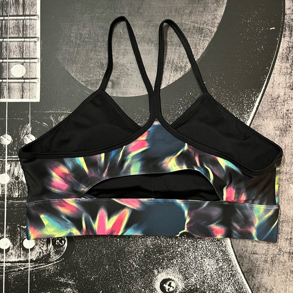 NWT Reebok Sports Bra - Picture 3 of 3